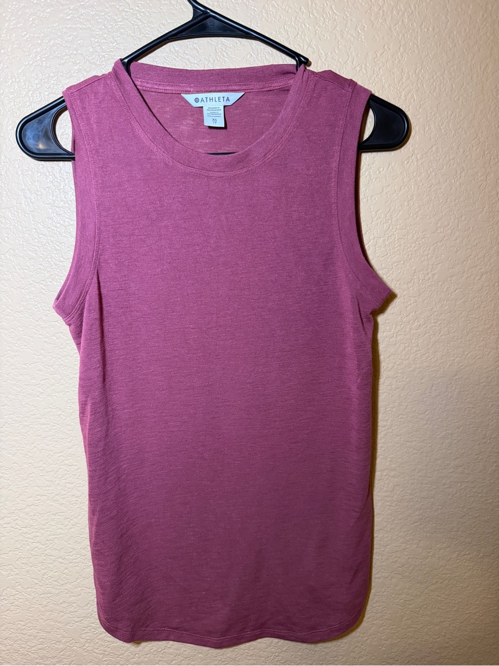 Athleta Sleeveless Tank Top in Mauve Rose